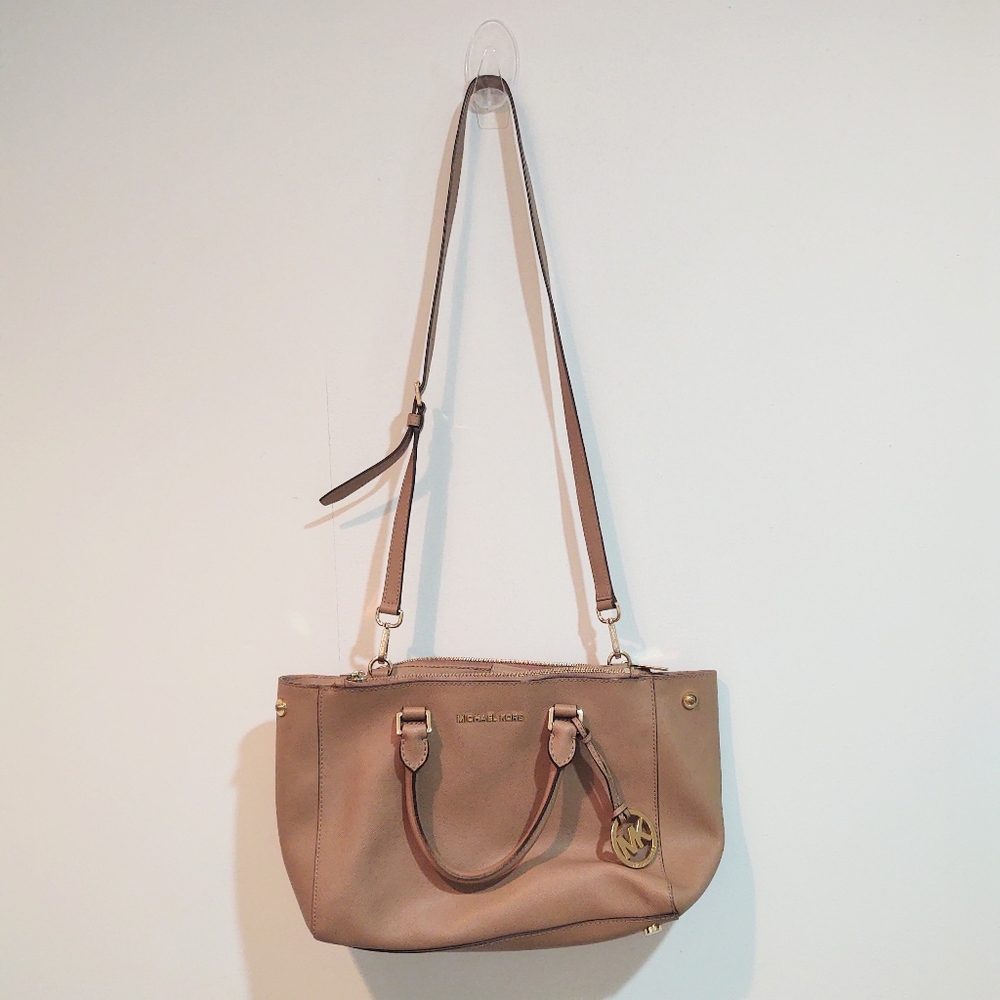 MICHAEL KORS Tan Leather Shoulder Bag